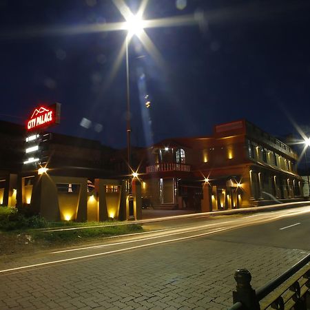 Hotel City Palace Ooty Exteriér fotografie