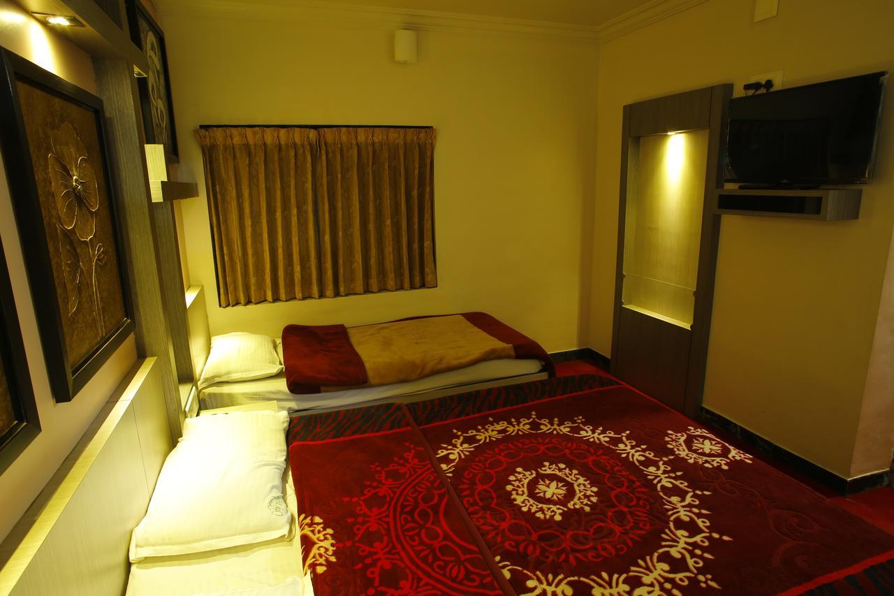 Hotel City Palace Ooty Exteriér fotografie